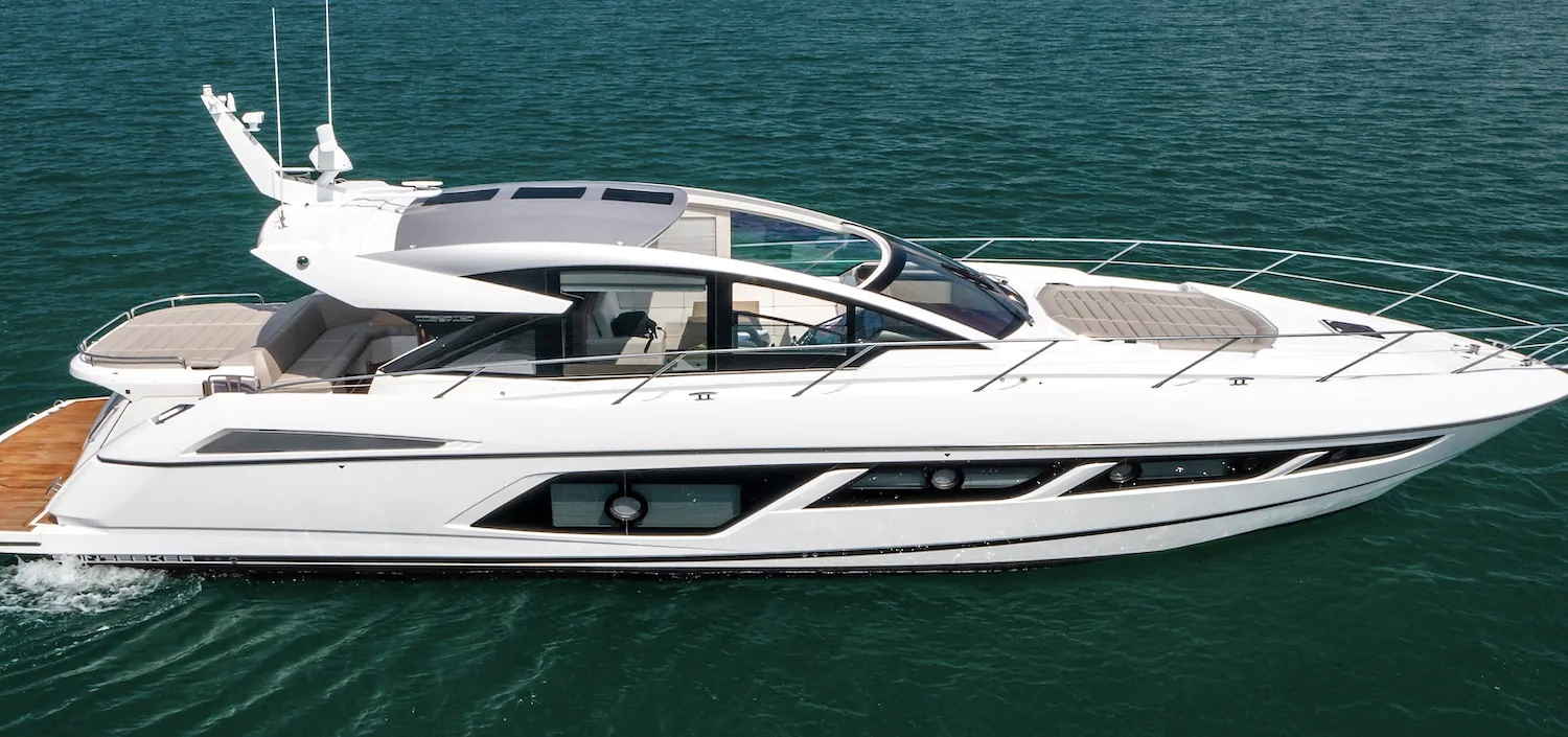 yacht charter in miami